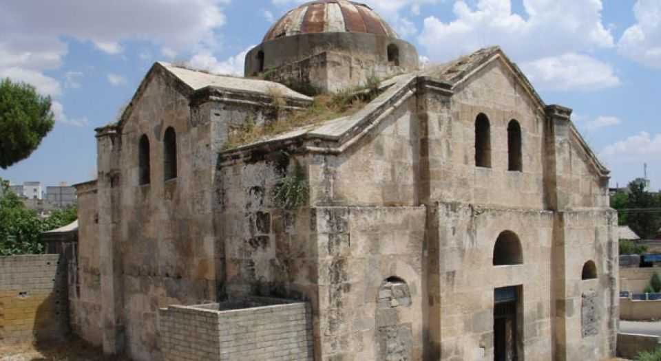 Avrupada İslamofobi artıyor, Türkiyede kilise ve sinagoglar restore ediliyor
