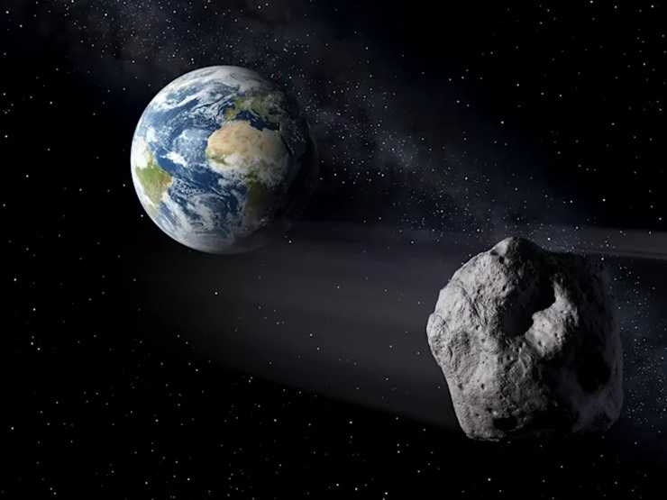 Dünyaya Eyfel Kulesi büyüklüğünde asteroid yaklaşıyor
