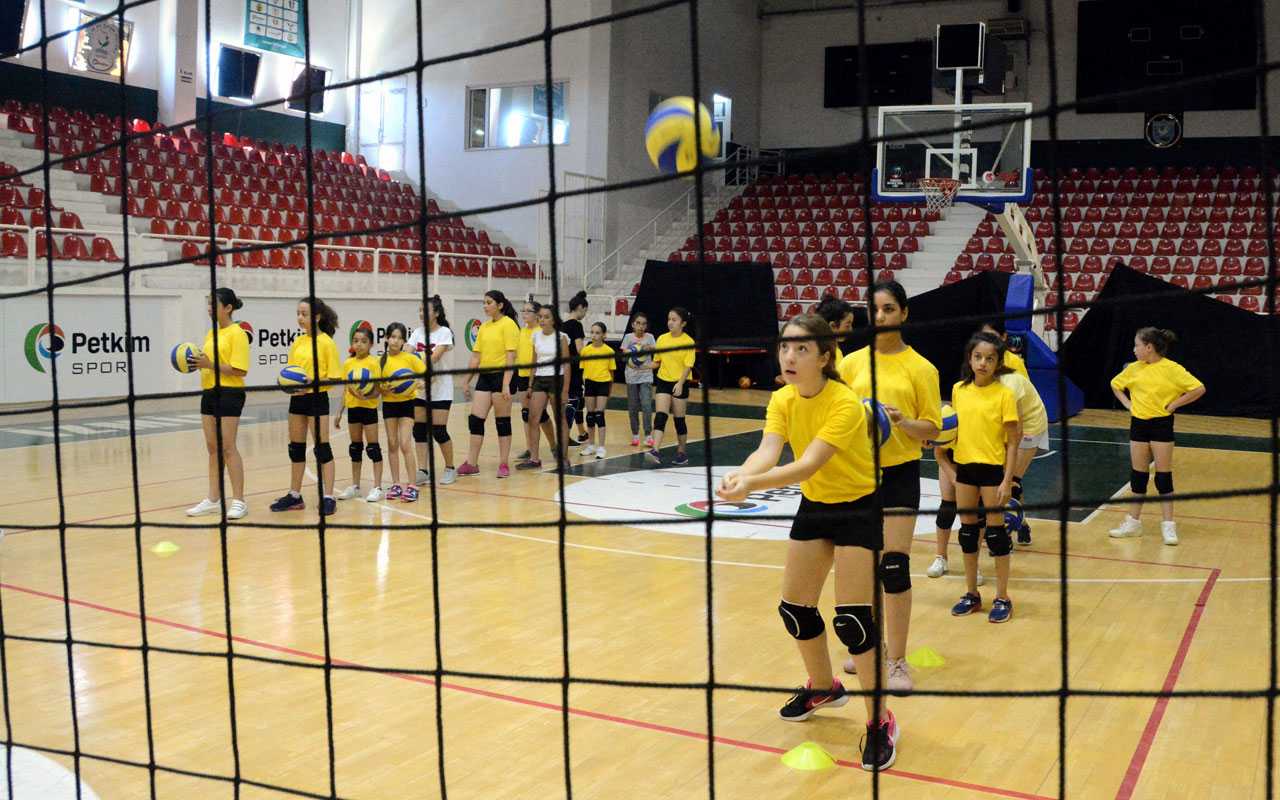 İzmir Aliağa ‘yaz spor okulları’nı açıyor