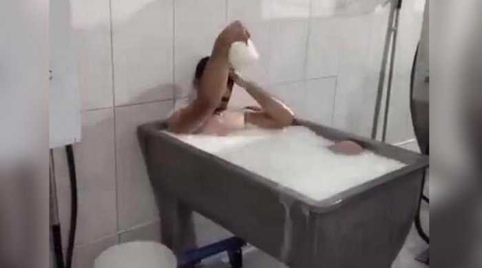 Konya’da ‘süt banyosu’na istenen hapis cezası belli oldu
