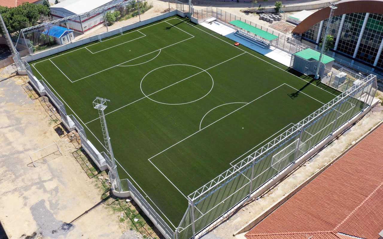 Kocaeli Gebze’ye yeni futbol sahası