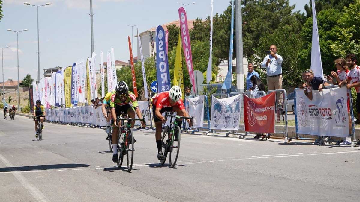 Kayseri’de Uluslararası Erciyes Yol Bisiklet Yarışları heyecanı
