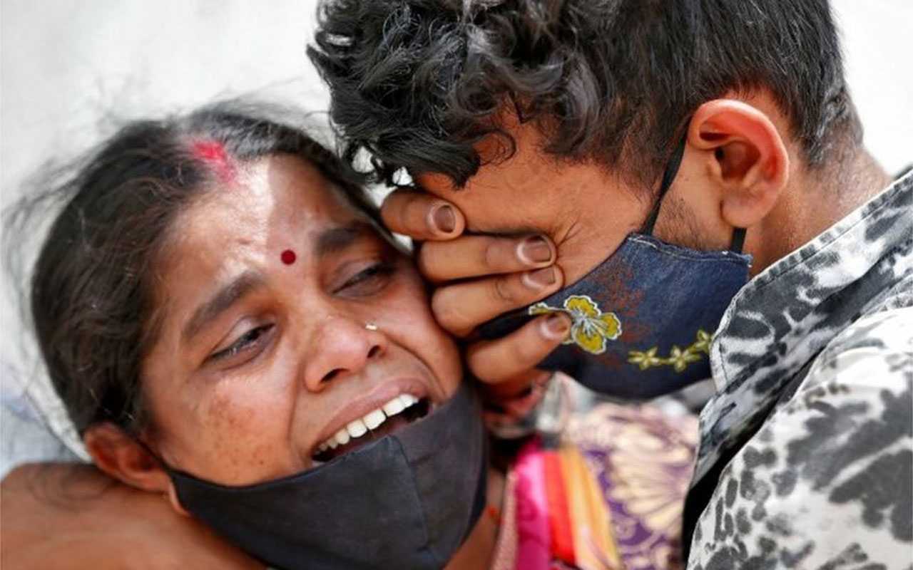 Hindistan’da ek ölüm 4 milyondan fazla