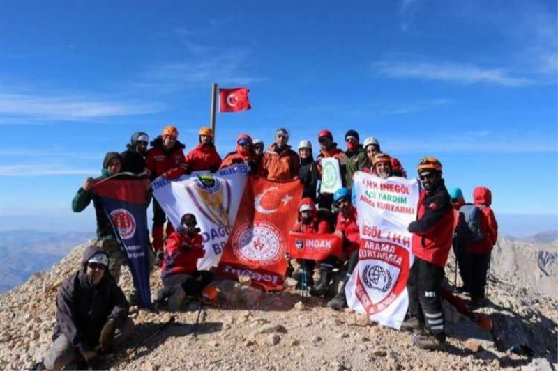 Bursa İnegölde dağcıların zirve etkinliği