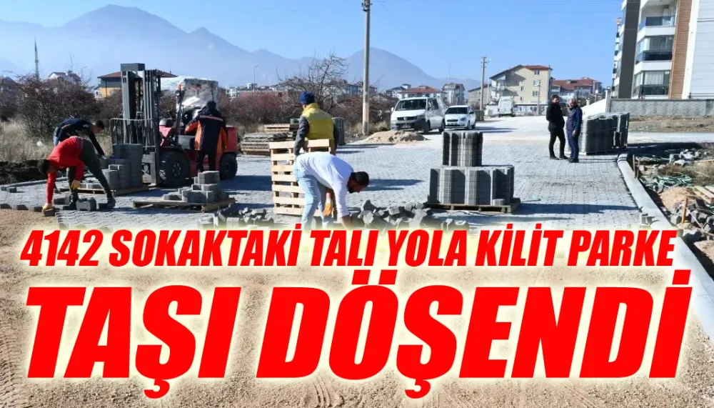 4142 sokaktaki tali yola kilit parke taşı döşendi