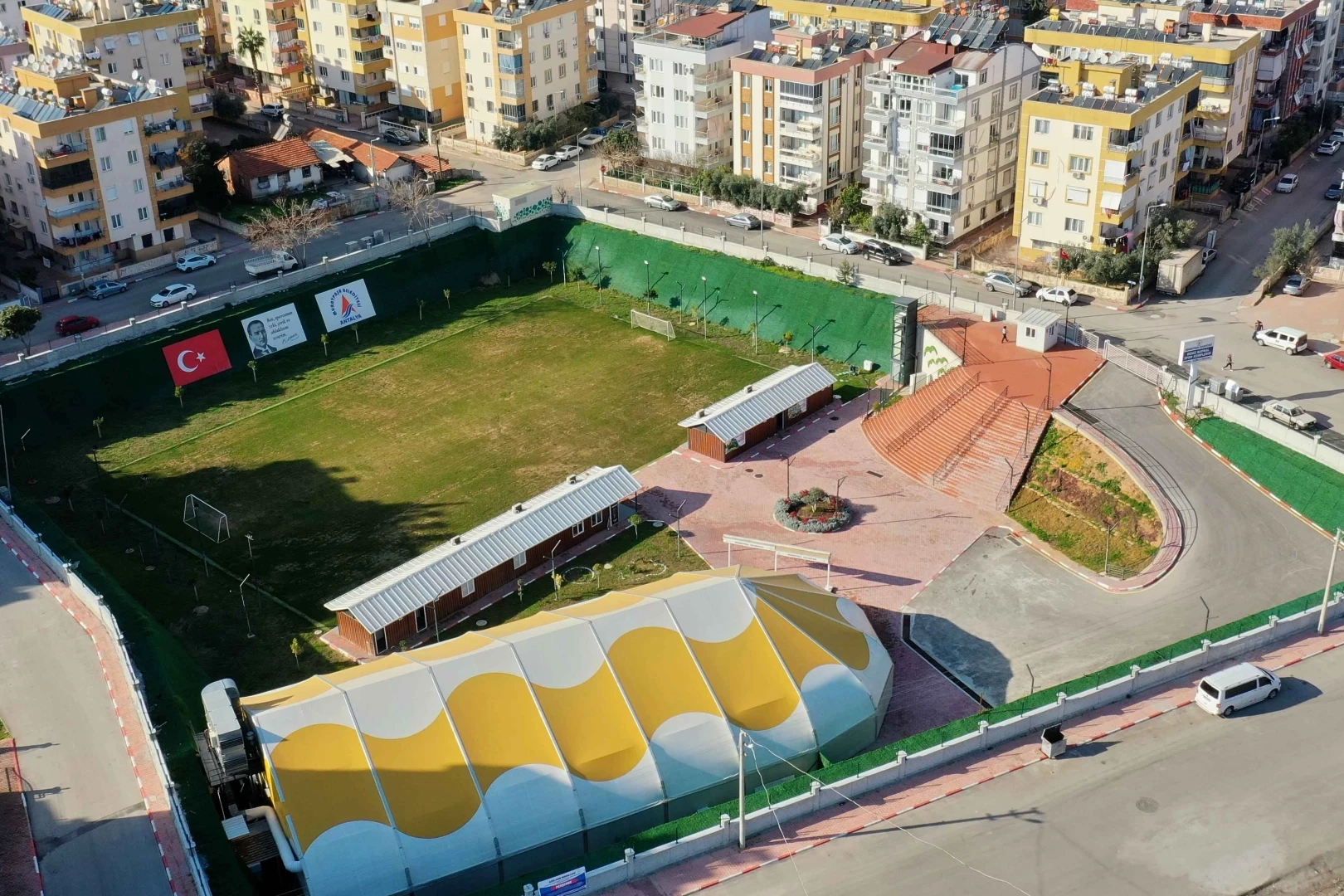 Deniz Baykal’ın adı Antalya