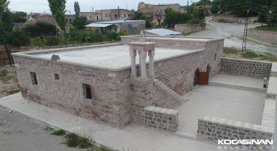 Kayseri Kocasinandaki 8 asırlık cami restore edildi