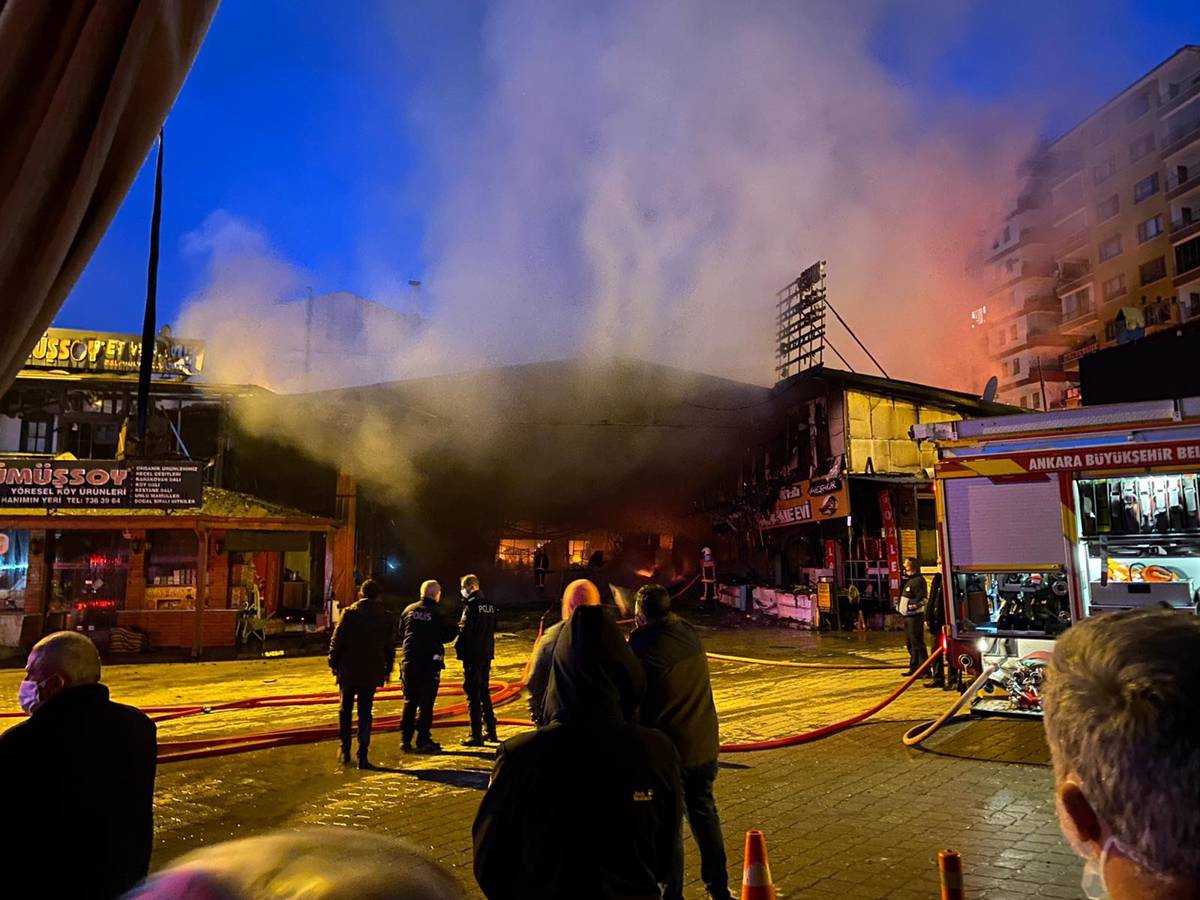 Ankara Kızılcahamamda dükkanı yanan esnaf konuştu