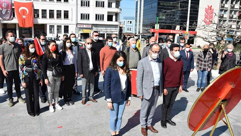 Bursada CHPden sessiz çelenk!
