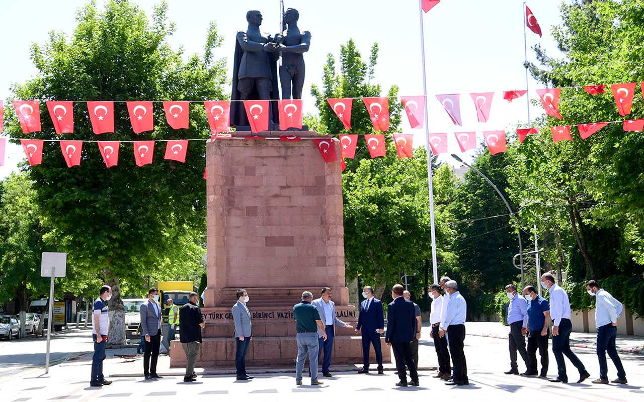 Malatya’da Atatürk Anıtı’nın çevresi yenilendi