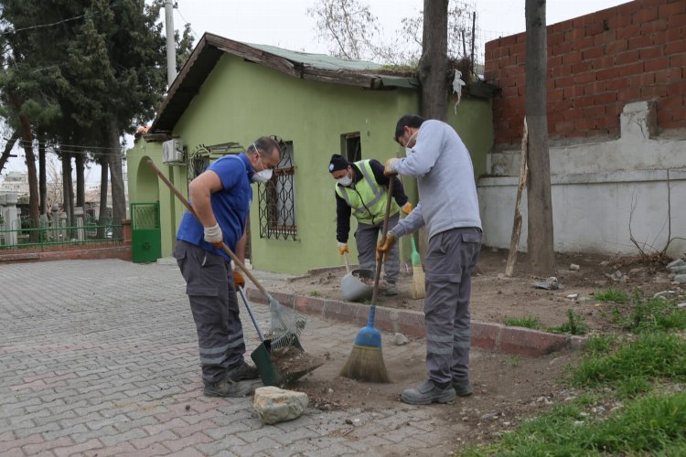 Balıkesir Edremitte camilere Ramazan temizliği