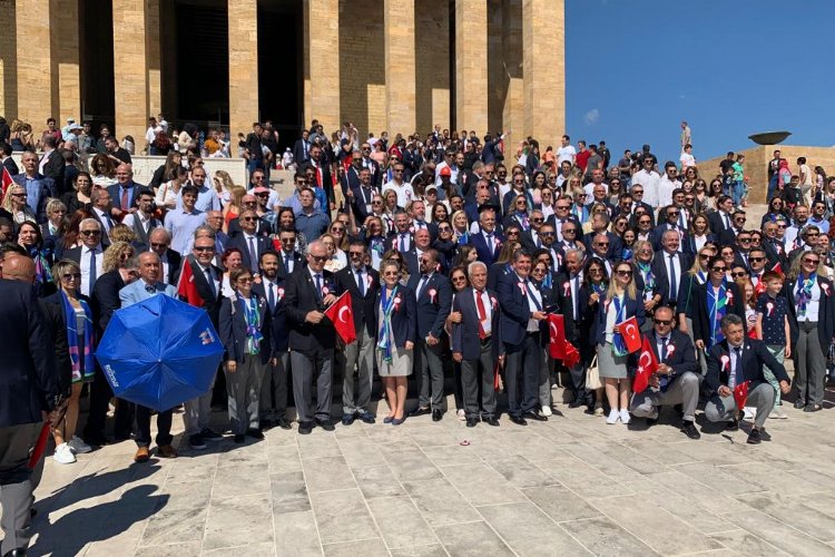 Rotaryenler Anıtkabirde