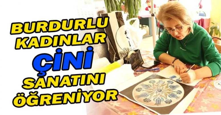 Burdurlu kadınlar çini sanatını öğreniyor