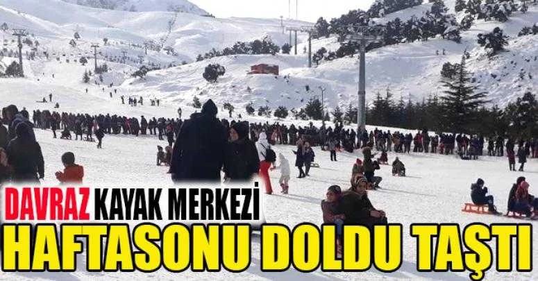 HAFTA SONU DAVRAZ KAYAK MERKEZİ DOLDU TAŞTI